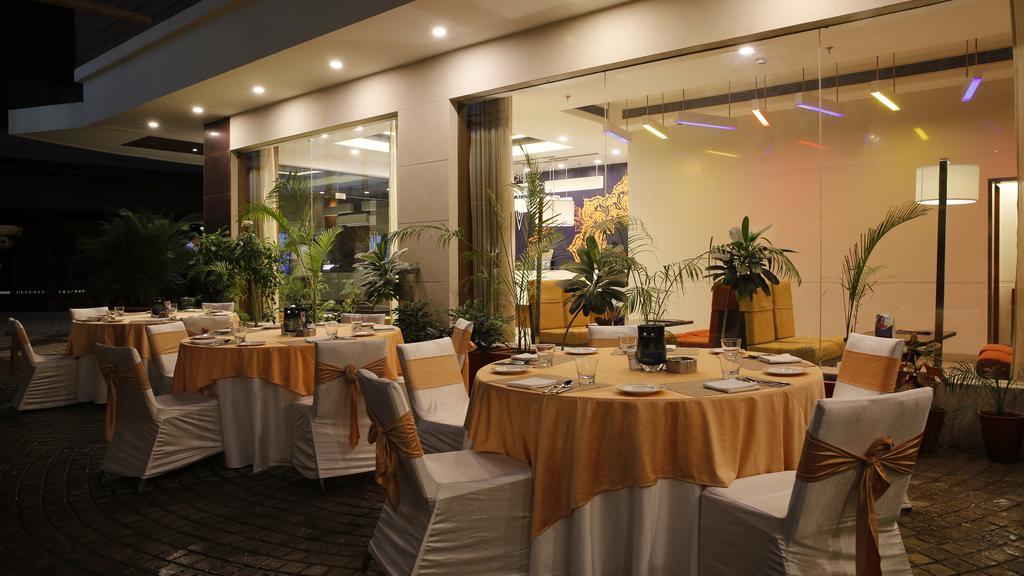 Nirwana Hometel Jaipur- A Sarovar Hotel Eksteriør bilde